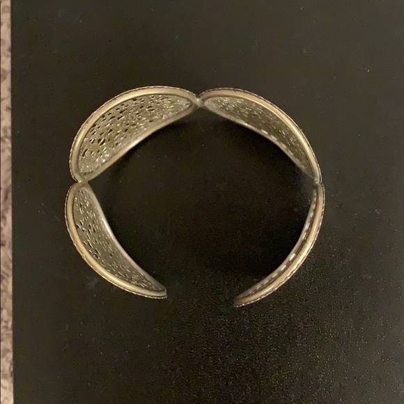 Silver bangle - Picture 3 of 3